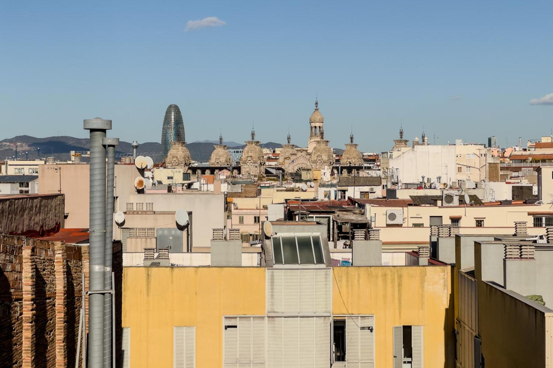 Oasis Suites Downtown Barcellona Esterno foto