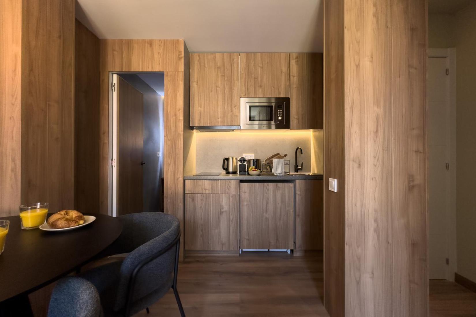 Oasis Suites Downtown Barcellona Esterno foto