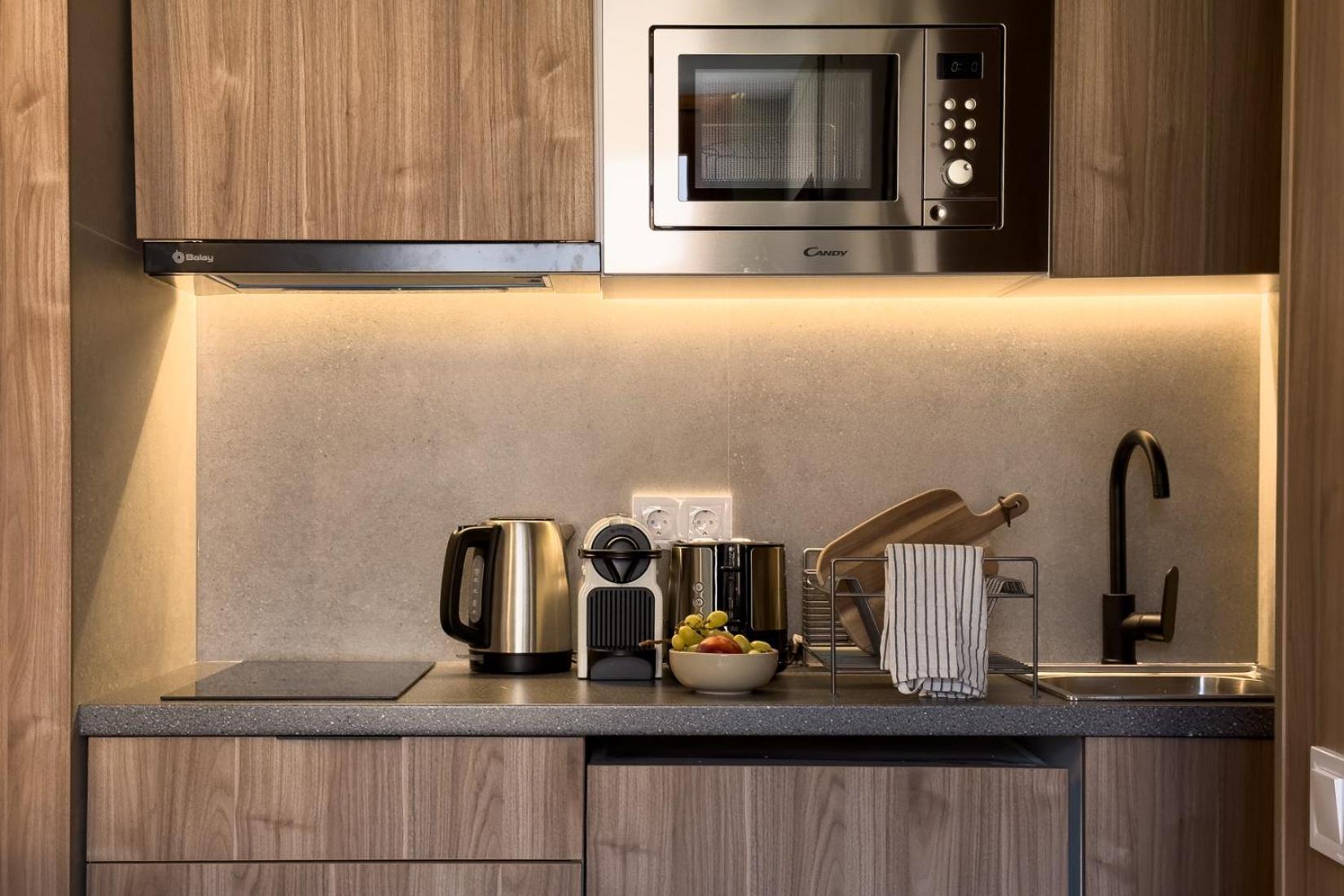 Oasis Suites Downtown Barcellona Esterno foto